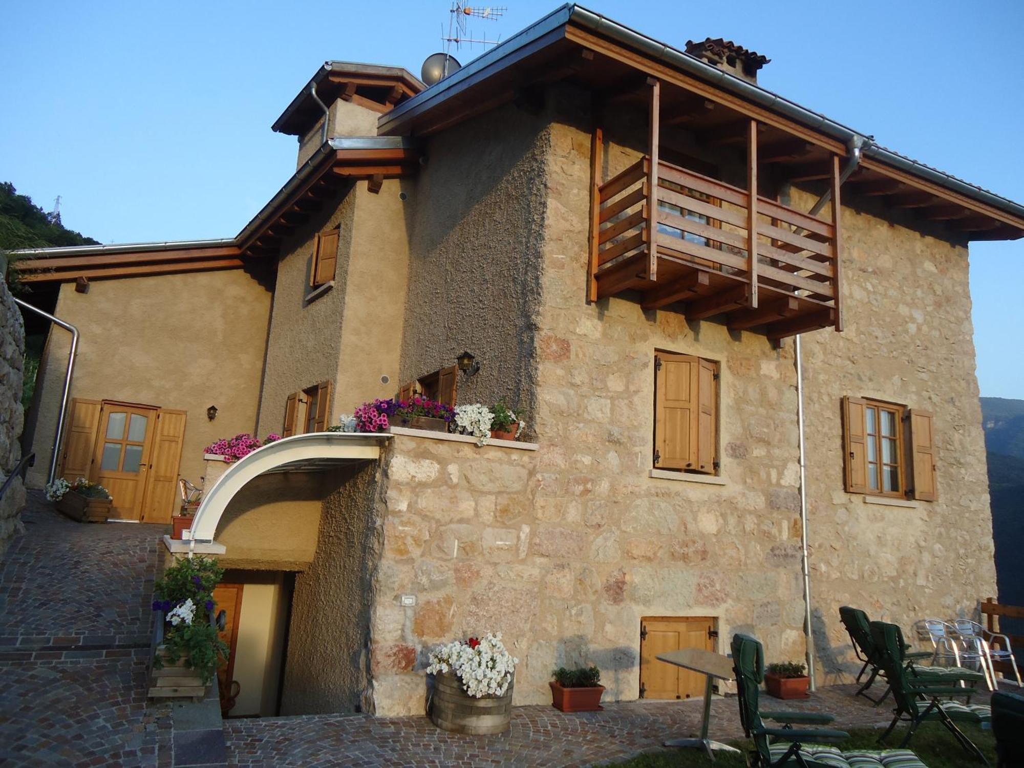 Appartamenti Camere Masi Brenta Rovereto  Buitenkant foto